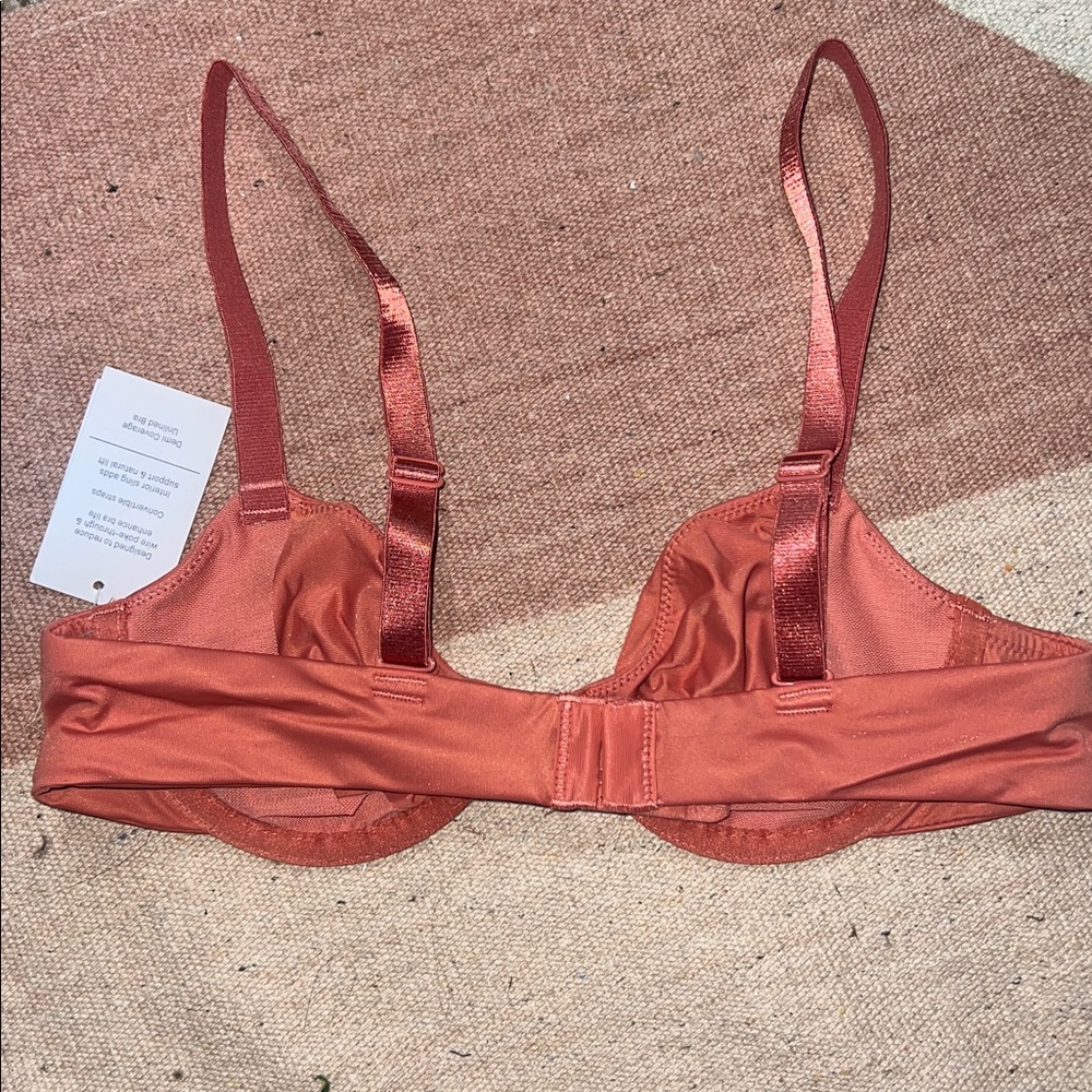 NWT Underwire adjustable bra - Picture 3 of 4